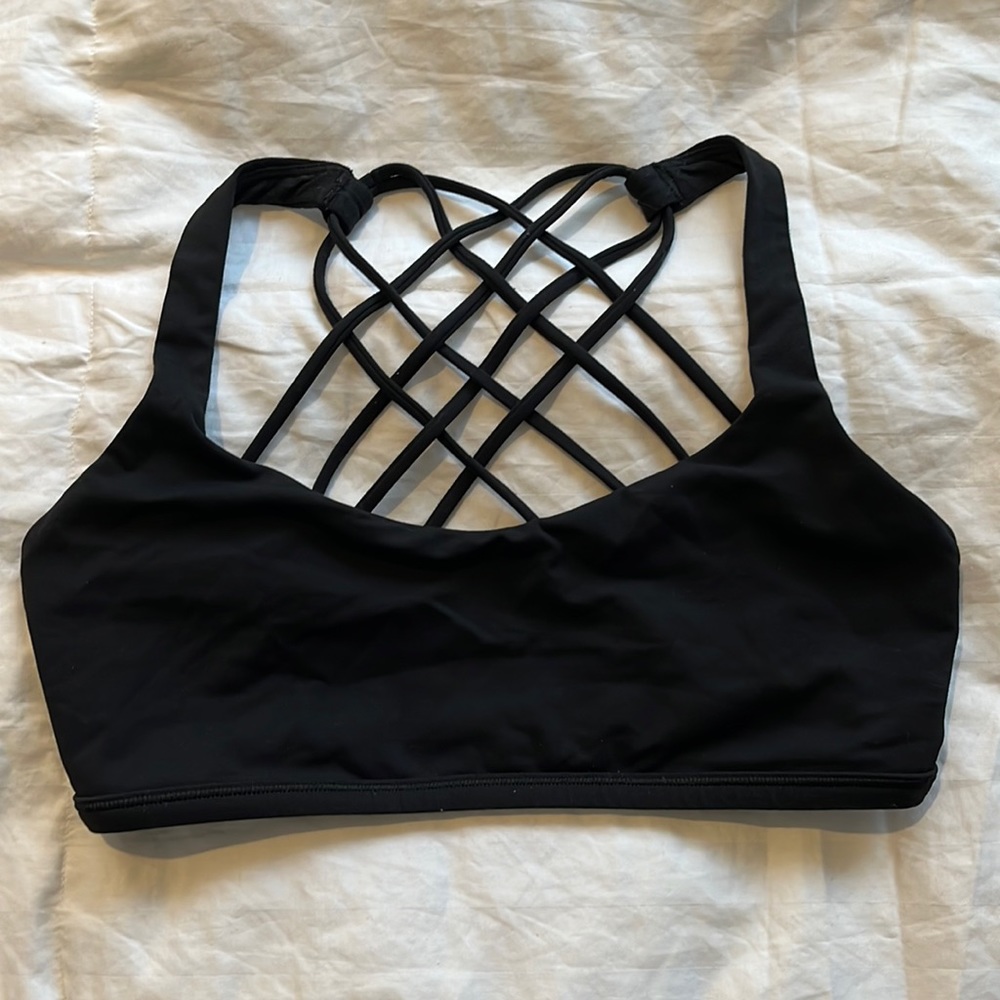 Lululemon Free To Be Bra